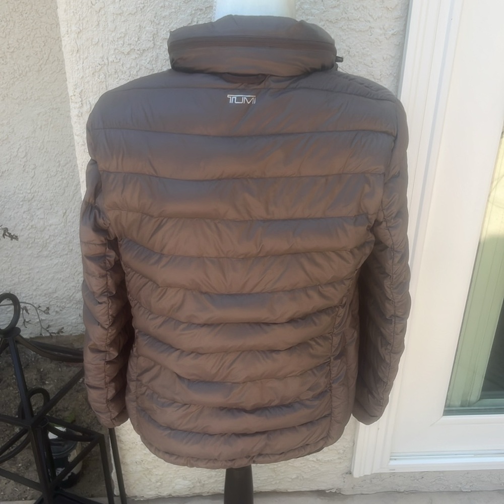 TUMI Women's Clairmont Pax Hooded Travel Pillow Jacket Brown Taupe Size L - Picture 7 of 13